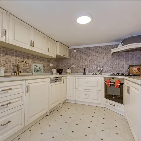 Cunda Oezerbey Konagi (adults Only) Hotel