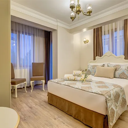 فندق Cunda Oezerbey Konagi (adults Only) 2*