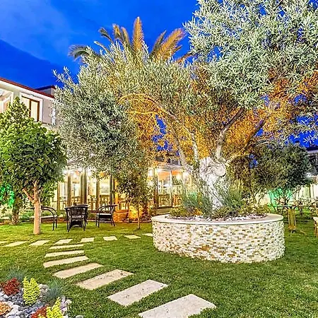 Cunda Oezerbey Konagi (adults Only) Hotel