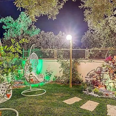 Hotel Cunda Oezerbey Konagi (adults Only)
