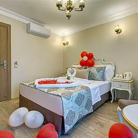 Хотел Cunda Oezerbey Konagi (adults Only) Аявали